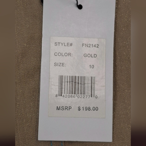 Blazer - Picture 7 of 10